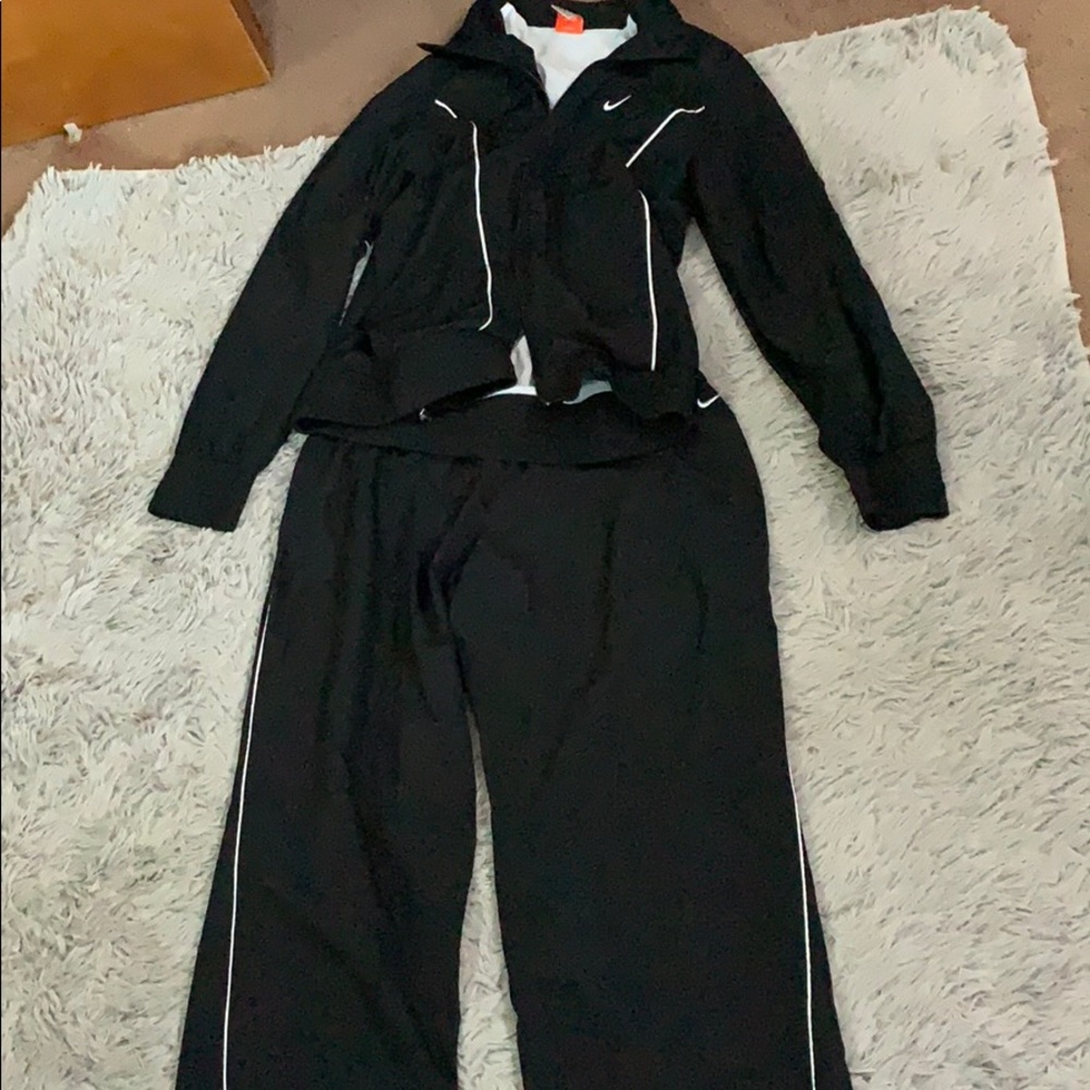 Black nike track suit